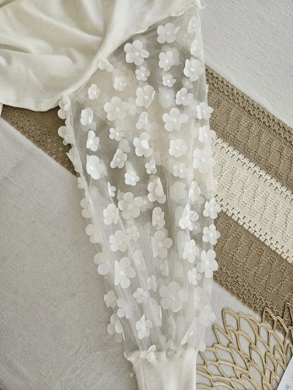 Sioni Off White Fuzzy Sweater Sheer Bubble Sleeves 3D Floral Top 3X